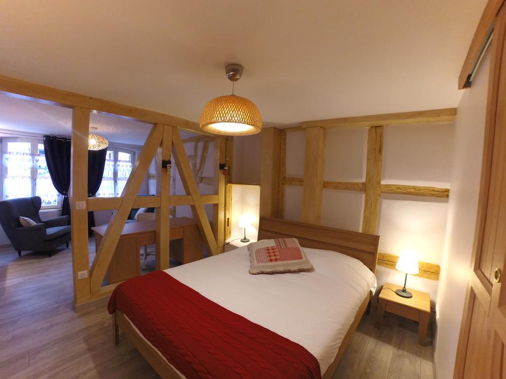 Appartement Avec Terrasse "Musslin" Colmar Eksteriør bilde